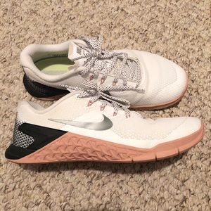 Women’s Nike Metcon 4